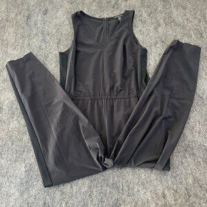 Athleta Womens 6 Petite Black V Neck Sleeveless Jumpsuit